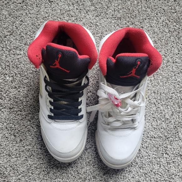 🔴SOLD🔴 AIR JORDAN HIGHTOP SNEAKERS - Picture 5 of 8